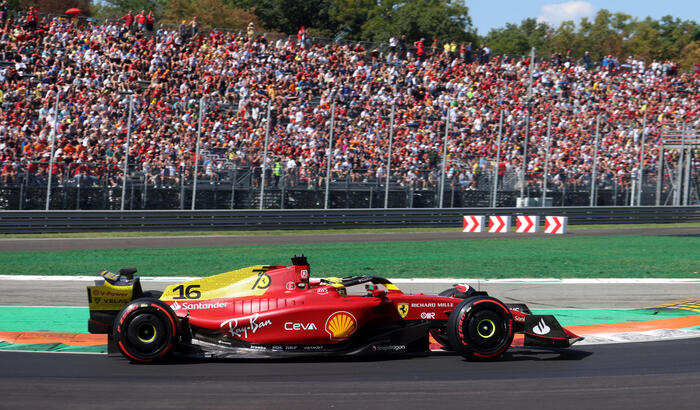 Sainz coloca Ferrari na frente no segundo treino da F1 na Itália