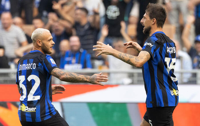 Riccardo Orsolini Bolonha Durante Jogo Futebol Italiano Serie