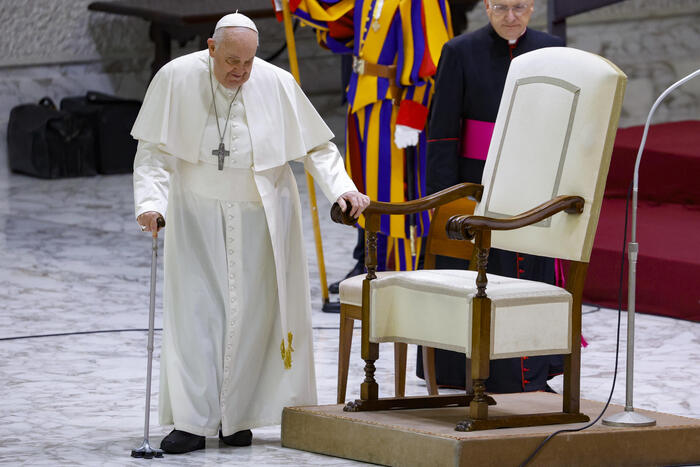 O lugar já está pronto': Papa revela planos para seu funeral fora