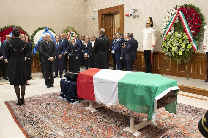 Abertura de livro de condolências pelo falecimento do Presidente Emérito da  República, Senador Giorgio Napolitano – Consolato d'Italia Recife