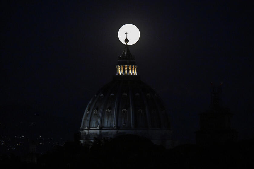 Superlua pode ser vista no céu da Itália