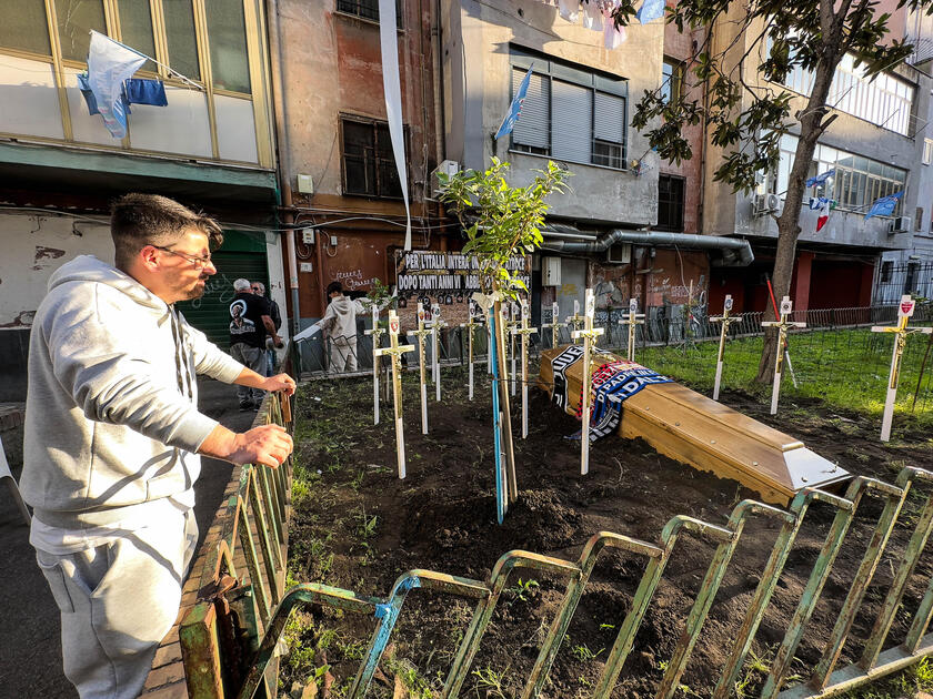 Napolitanos já estão se preparando para festejar título