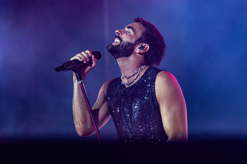 Marco Mengoni se apresenta em Turim