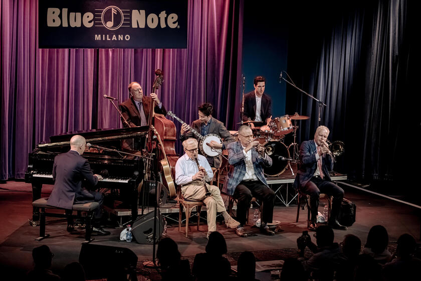 Woody Allen fez show de clarinete com New Orleans Jazz Band em Milão