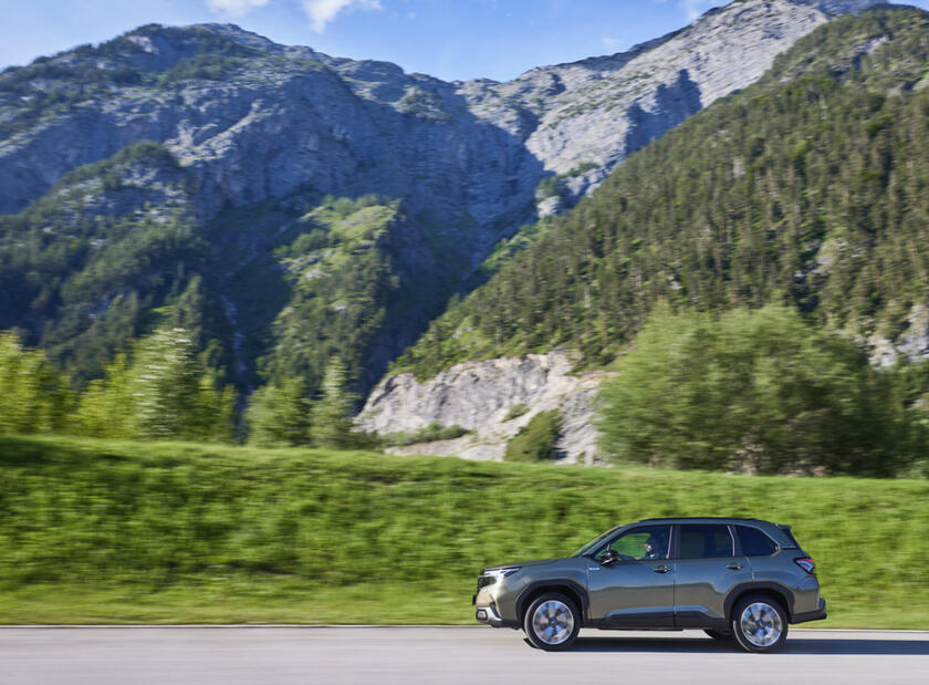 Subaru Forester e-Boxer 2025