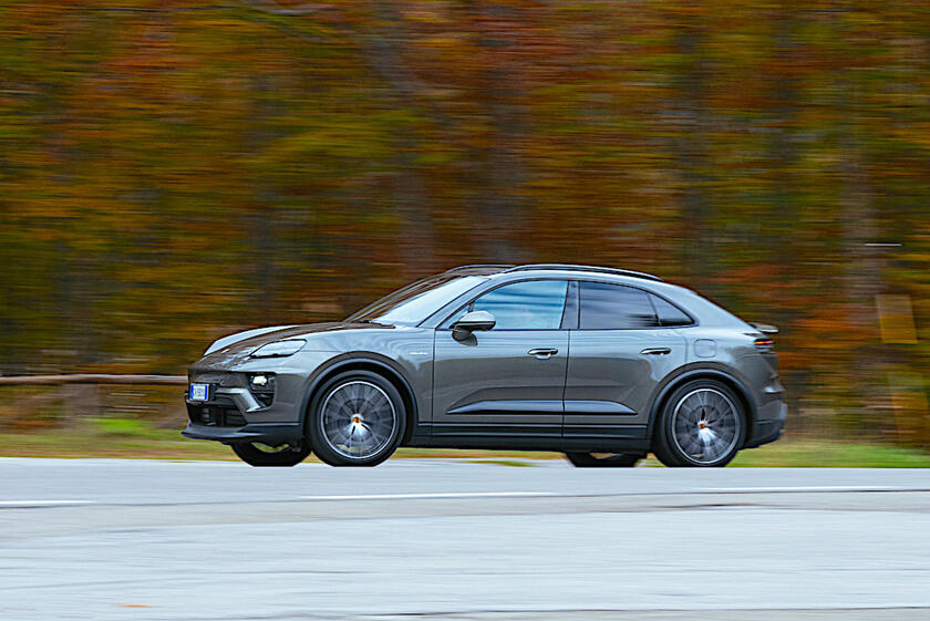 Porsche Macan 4