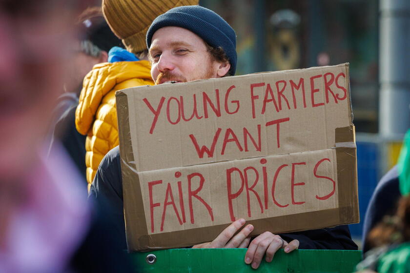 Agricultores protestan en Bruselas contra el acuerdo de libre comercio