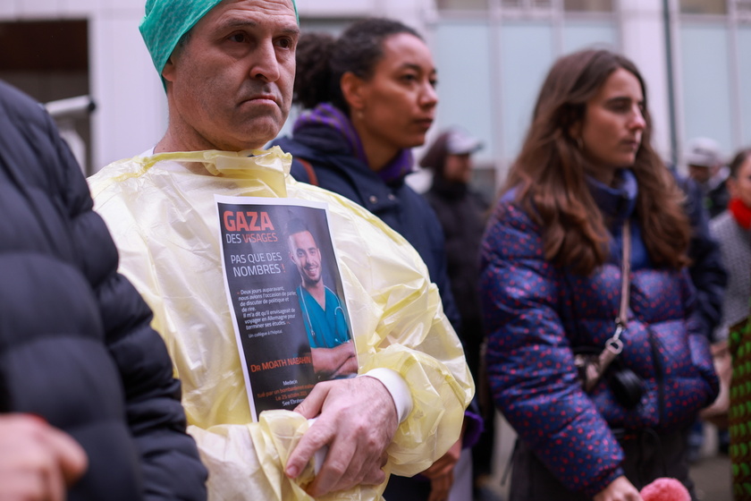 Belgian medical workers protest in solidarity with Gaza and Lebanon