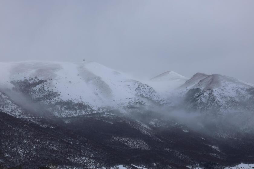 Intensa nevicata sull'Appennino, freddo intenso a Norcia