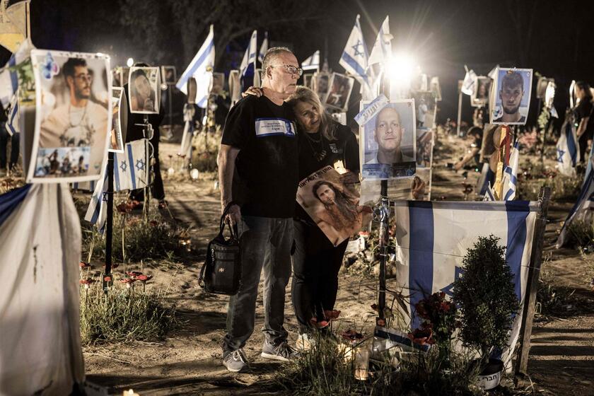 Manifestação em homenagem a israelenses mortos ou sequestrados pelo Hamas nos atentados de 2023