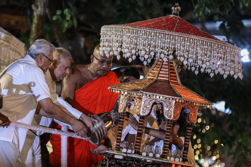 Navam Perahera - Annual Buddhist cultural pageant in Colombo © ANSA/EPA