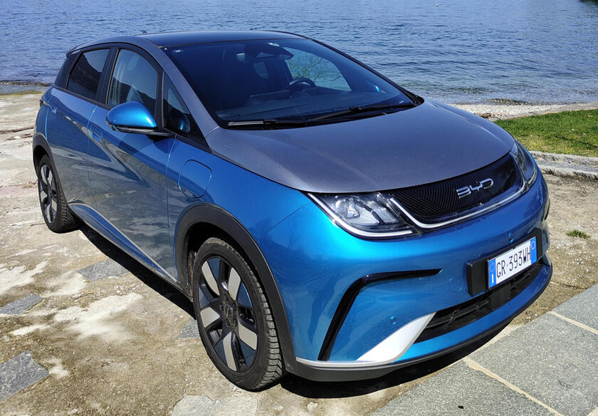 Byd Dolphin, le forme sono ispirate al mammifero marino