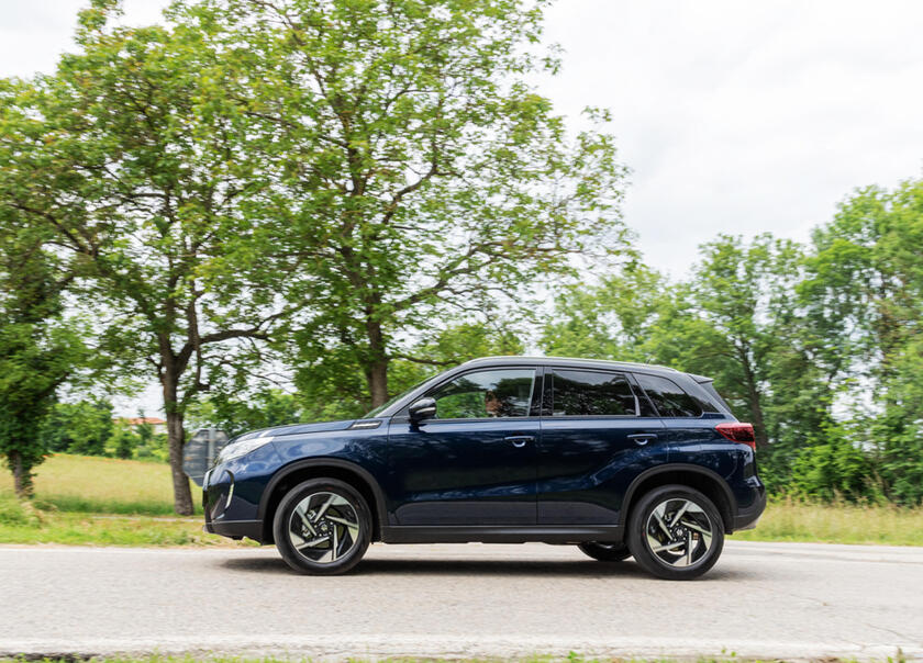 Nuova Suzuki Vitara Hybrid