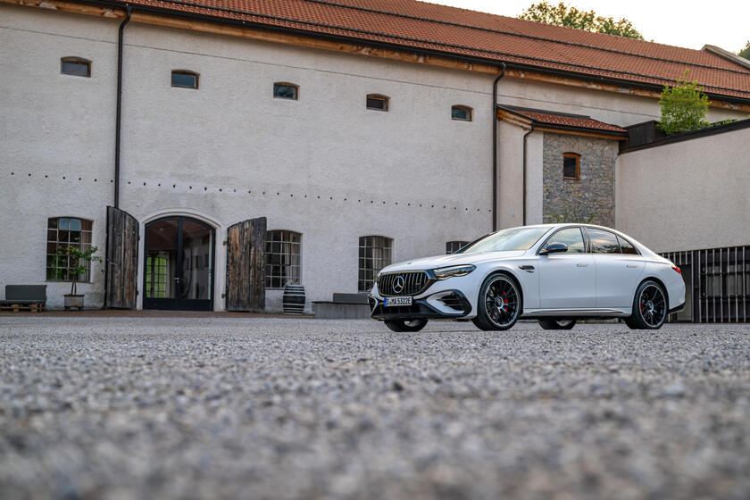 Mercedes-AMG E 53 Hybrid 4Matic+