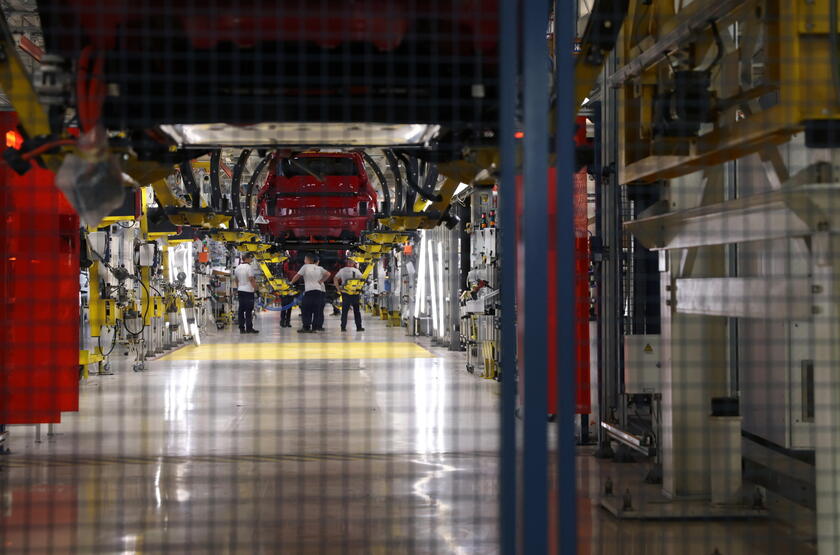 Stellantis ha inaugurato le nuove linee di produzione di auto elettriche nel suo stabilimento serbo