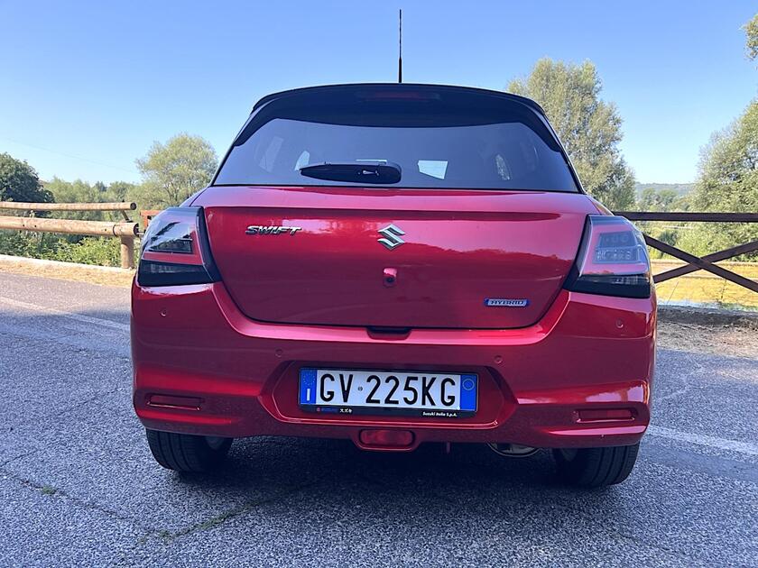 Nuova Suzuki Swift 1.2 Hybrid 4WD