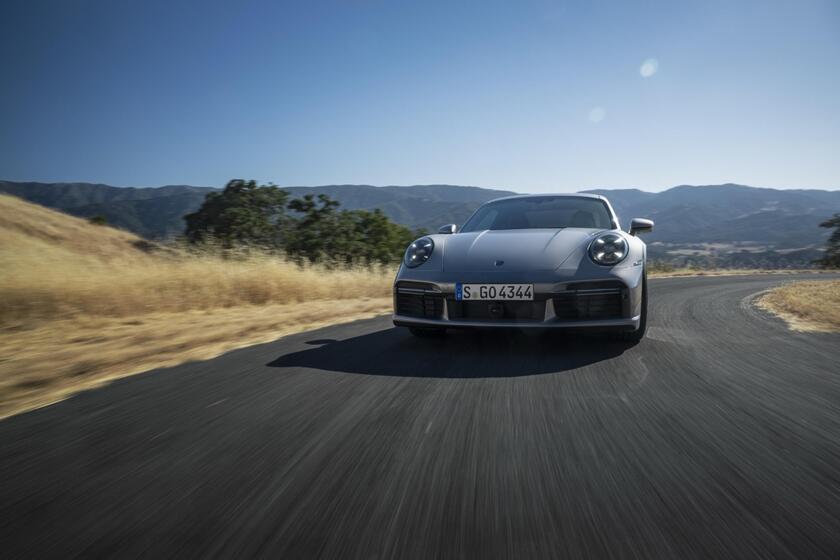 Nuova Porsche 911 Turbo 50 Anni