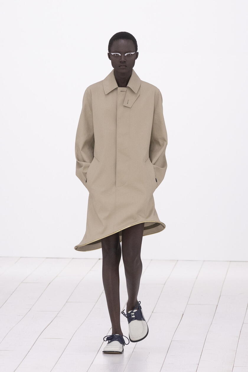 Loewe - Runway - Paris Fashion Week Womenswear S/S 2025