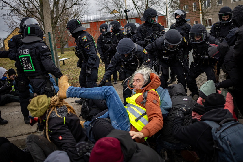 Protest ahead of AFD party conference in Riesa