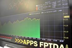 Crisi: Spread Btp-Bund stabile a 176 punti