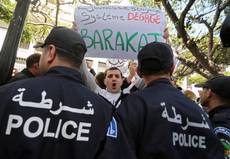 Algeria: Bouteflika annulla comizio