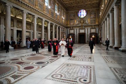 Papa Francesco entro a Santa Maria Maggiore