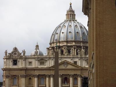 Una veduta generale della Basilica di San Pietro durante la Messa 'Pro eligendo Pontifice'