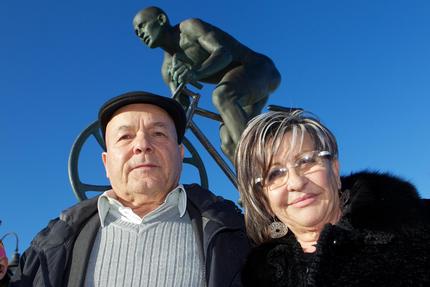 Paolo e Tonina Pantani a Cesenatico, a 10 anni dalla morte del figlio Marco, per l'inaugurazione in Piazzale Marconi di un monumento a lui dedicato, 14 febbraio 2014