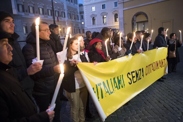 Protesto em Roma por reforma na lei de cidadania na Itália - TODOS OS DIREITOS RESERVADOS