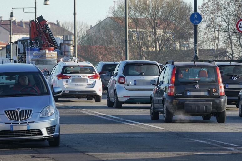 - RIPRODUZIONE RISERVATA