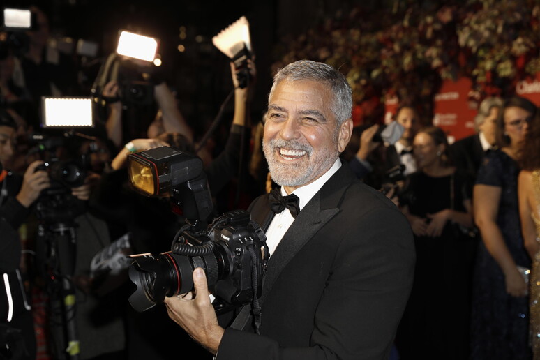 Clooney foi protagonista de uma arrecadação que chegou a US$ 28 milhões © ANSA/EPA