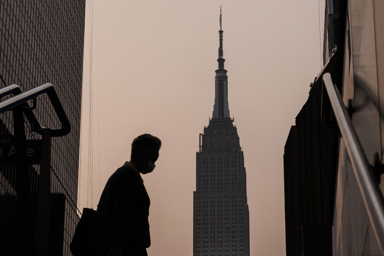 El Empire State Building honra a Carter con colores de EEUU - TODOS LOS DERECHOS RESERVADOS