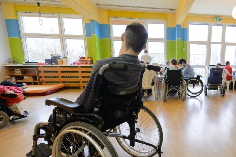 Giovani con disabilità, sportello per l 'orientamento scolastico in Campania - RIPRODUZIONE RISERVATA