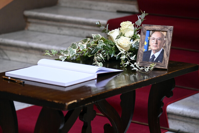 Camera ardente di Giorgio Napolitano in Senato - RIPRODUZIONE RISERVATA