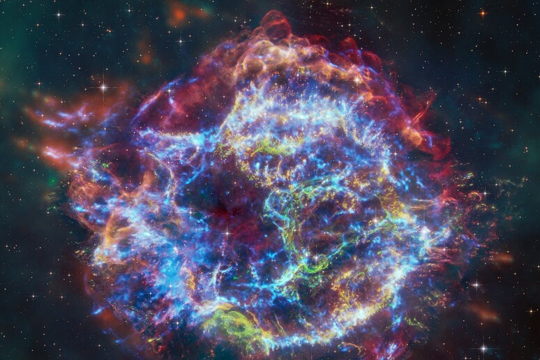 Cassiopeia A, the central area called  'green monster ' (credit: Nasa, Esa, Csa, Stsci, Milisavljevic) -     RIPRODUZIONE RISERVATA