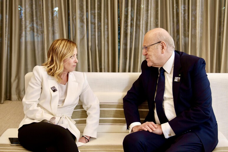 Giorgia Meloni com o premiê do Líbano, Najib Mikati - TODOS OS DIREITOS RESERVADOS