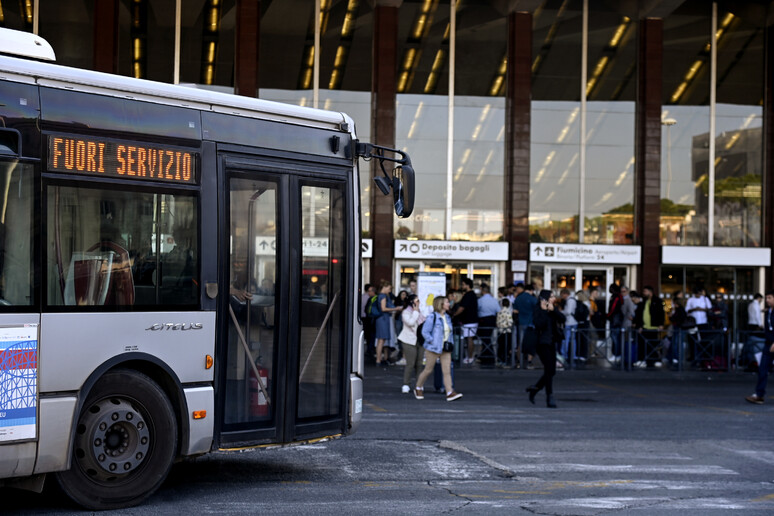 Sciopero del trasporto pubblico, archivio - RIPRODUZIONE RISERVATA