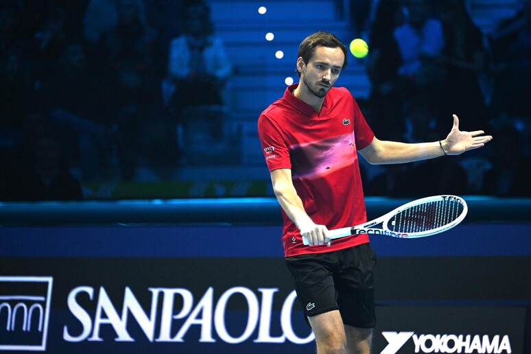 Medvedev conquistou uma importante vitória sobre De Minaur no ATP Finals de Turim - TODOS OS DIREITOS RESERVADOS