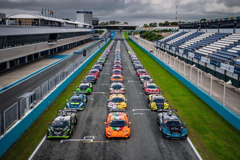 Supertrofeo Lamborghini: a Jerez i titoli continentali - RIPRODUZIONE RISERVATA