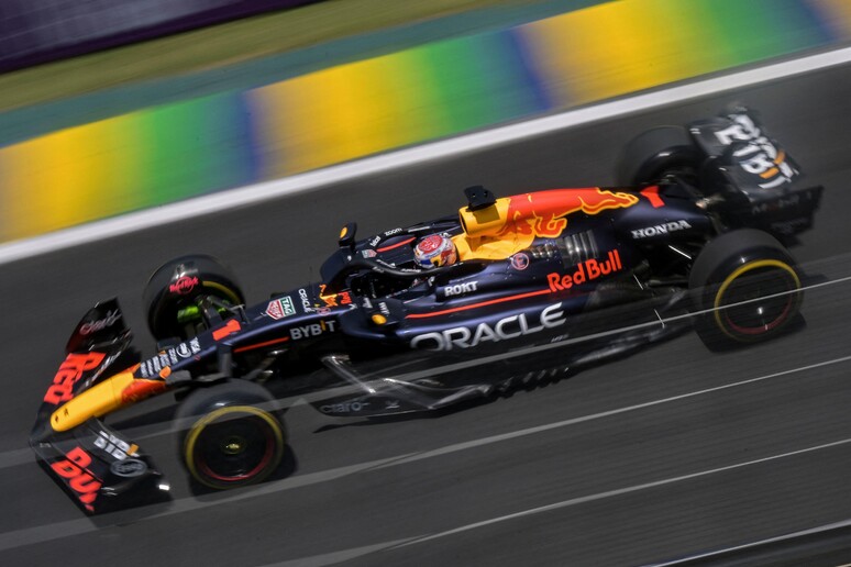 Max Verstappen foi punido com cinco segundos em tempo na sprint © ANSA/AFP