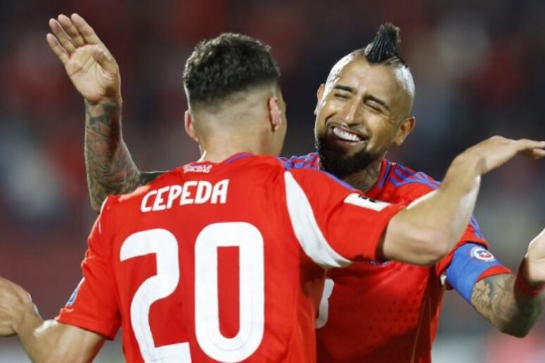 Cepeda marcó un doblete y Chile volvió a ganar después de más de un año en eliminatorias - TODOS LOS DERECHOS RESERVADOS