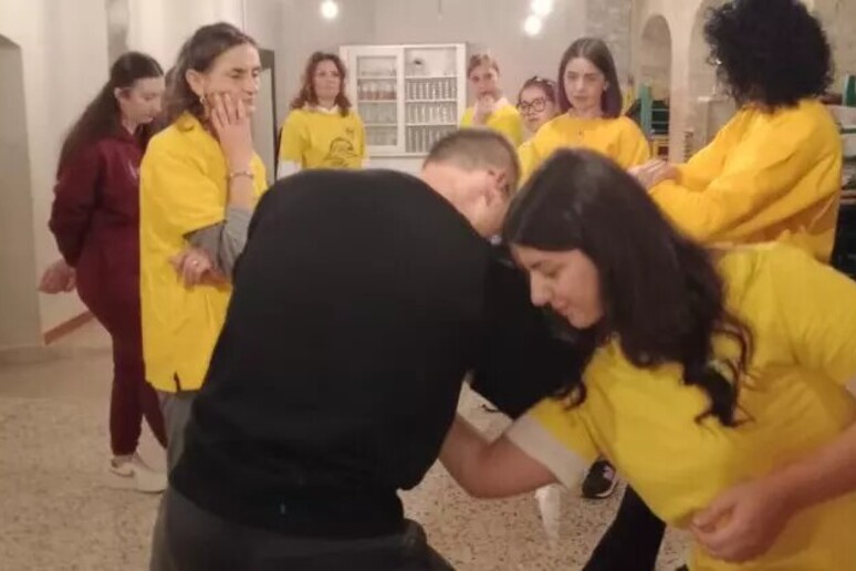 Curso de autodefensa para mujeres que trabajan en el campo. Una iniciativa de Coldiretti (ANSA) - TODOS LOS DERECHOS RESERVADOS