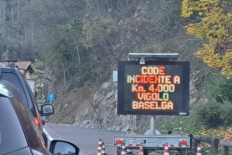 - RIPRODUZIONE RISERVATA