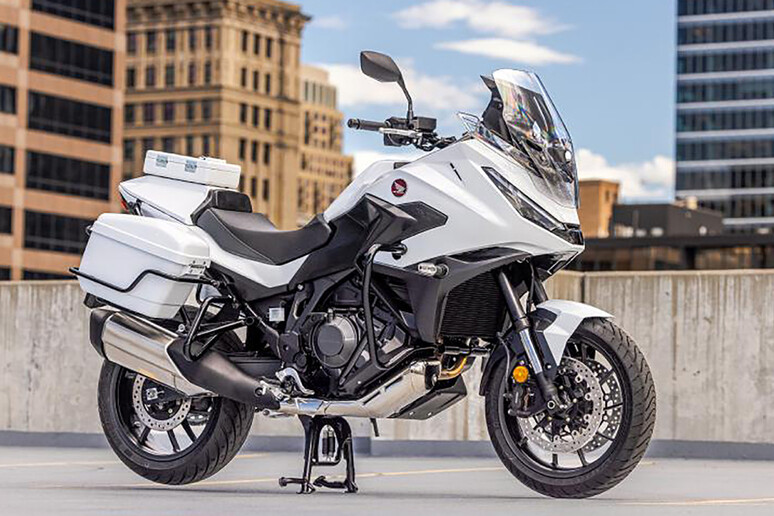 Honda NT1100 per Polizia Usa, deriva da CRF1100L Africa Twin - RIPRODUZIONE RISERVATA