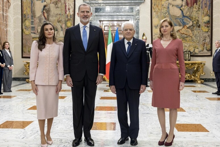 El presidente italiano junto a su hija y los reyes de España. - TODOS LOS DERECHOS RESERVADOS