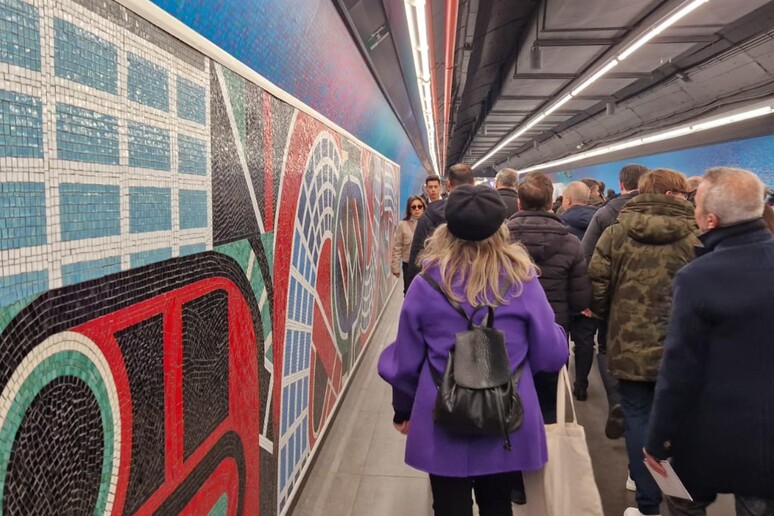 Una stazione della metro - RIPRODUZIONE RISERVATA