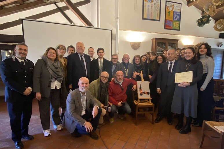 Inaugurato vigneto dell 'Istituto Penitenziario di Monteacuto - RIPRODUZIONE RISERVATA