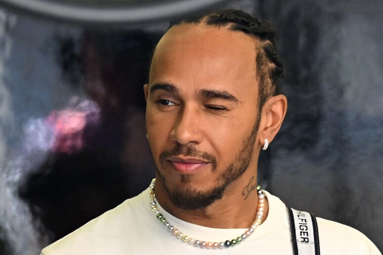 Hamilton será o 10º campeão mundial a chegar aos 40 anos e seguir competindo na F1 © ANSA/AFP