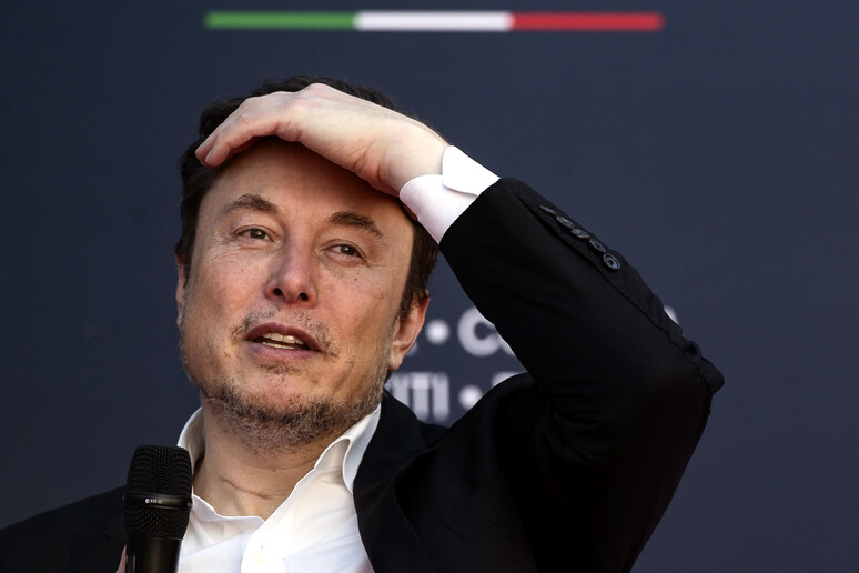 Elon Musk tem 12 filhos com três mulheres diferentes - TODOS OS DIREITOS RESERVADOS