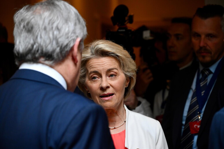 Vice-premiê da Itália, Antonio Tajani, e presidente da Comissão Europeia, Ursula von der Leyen - TODOS OS DIREITOS RESERVADOS